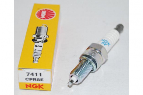 Свеча NGK CPR8E Свеча NGK CPR8E