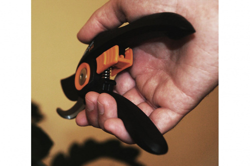 ������� Fiskars ����������� Solid 111180 ���� 5