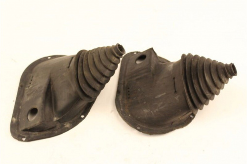 Пыльник рулевой тяги правый Пыльник рулевой тяги правый