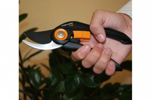 ������� Fiskars ����������� Solid 111180 ���� 4